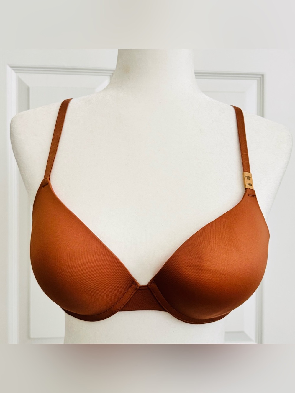 Victoria's Secret Wear Everywhere Push-up Bra 36B NWT